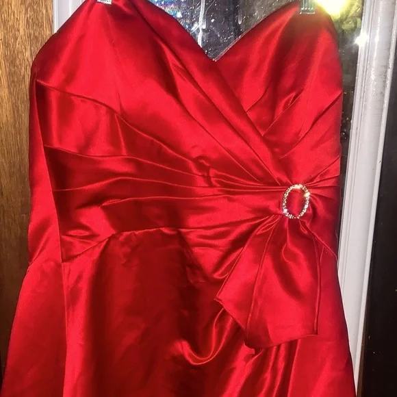 Dresses | Red Form Fitting Satin Dress | Poshmark